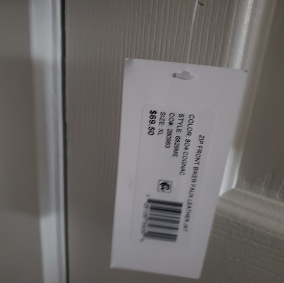 Vegan leather jacket - Picture 4 of 4